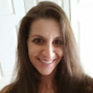 Meet your Posher, Lora